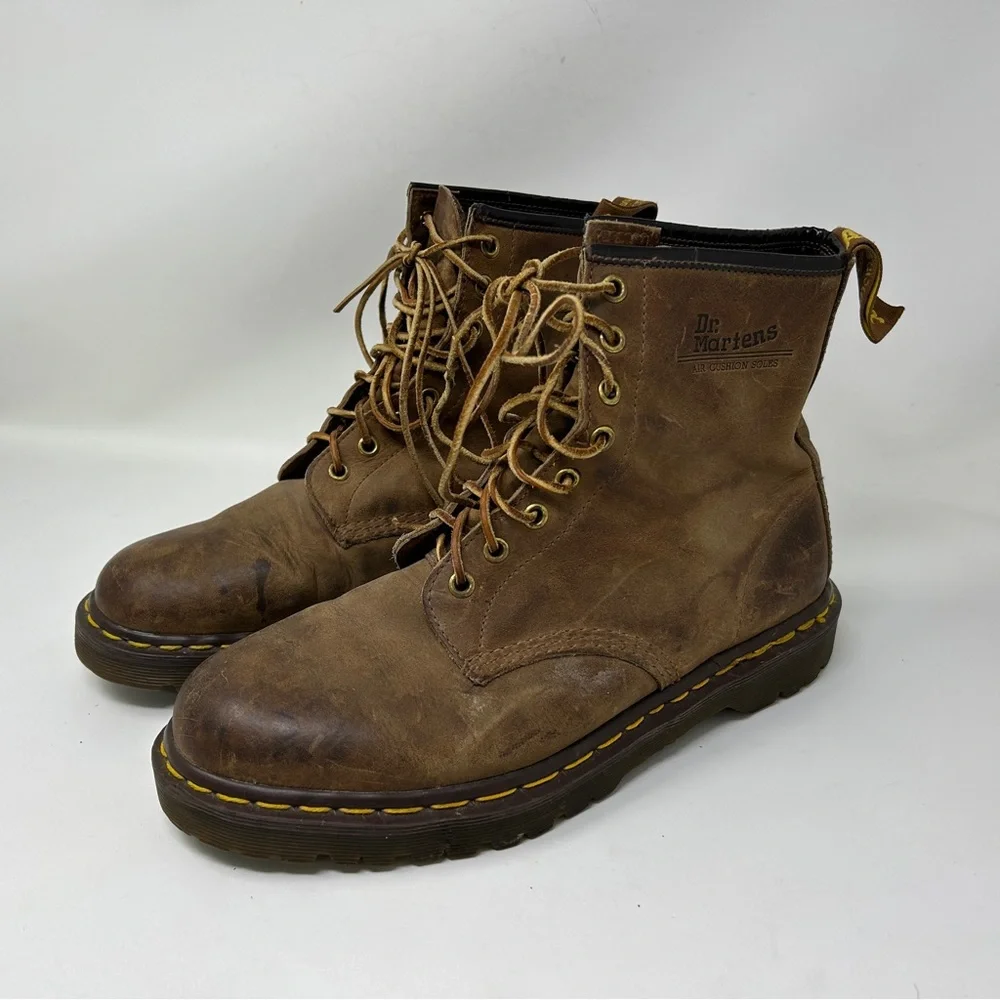 Dr. Martens Vintage leather SIZE UK 10 OR US 12 MADE IN ENGLAND need shoelaces